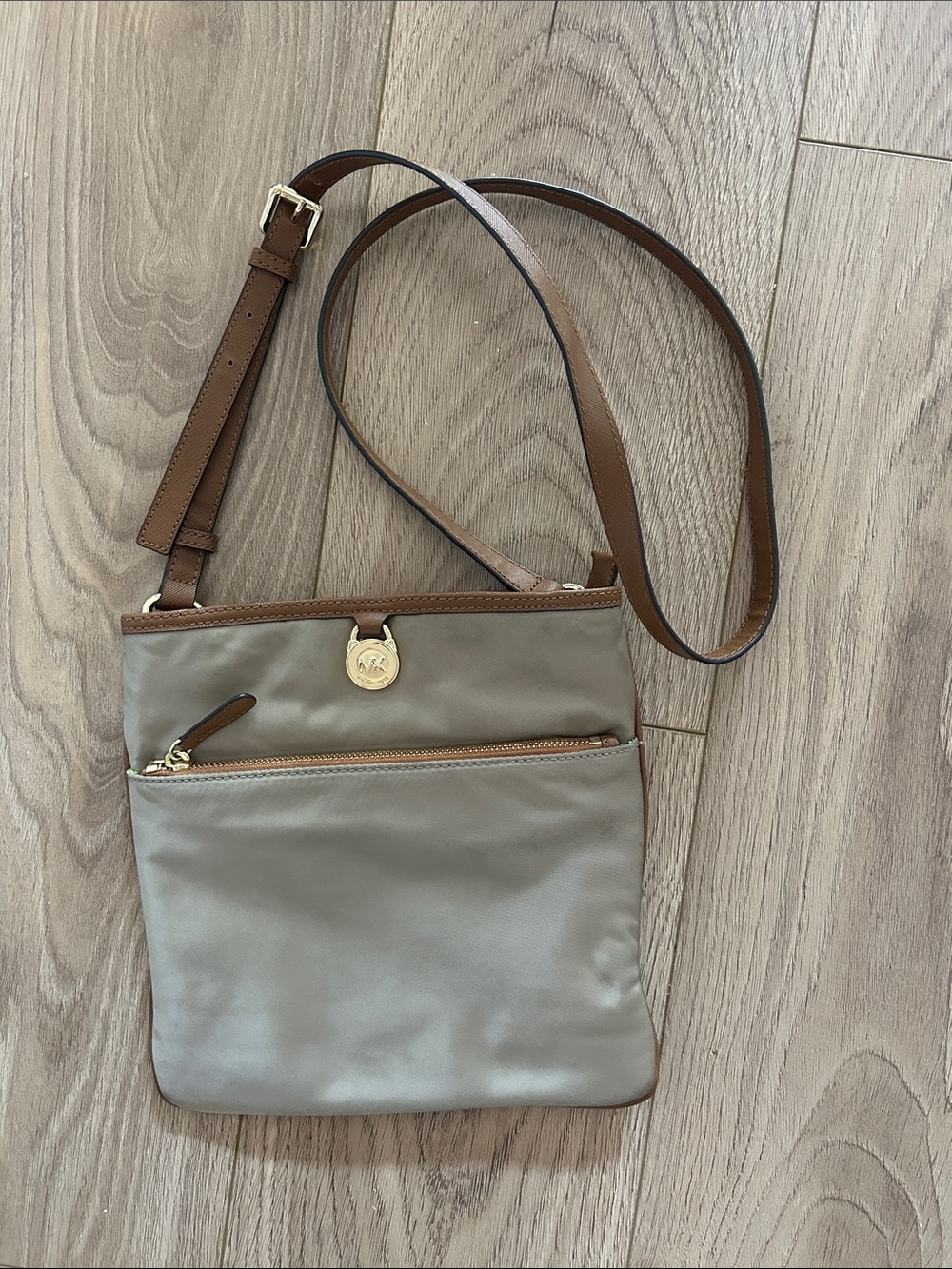 Michael Kors Kempton Dusk Crossbody Pocket Nylon HandBag